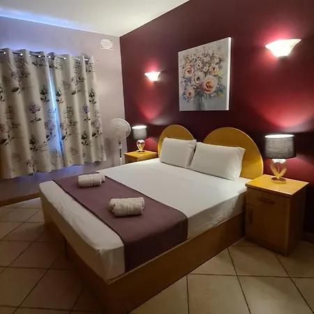 Beautiful With Pool St. Paul's Bay