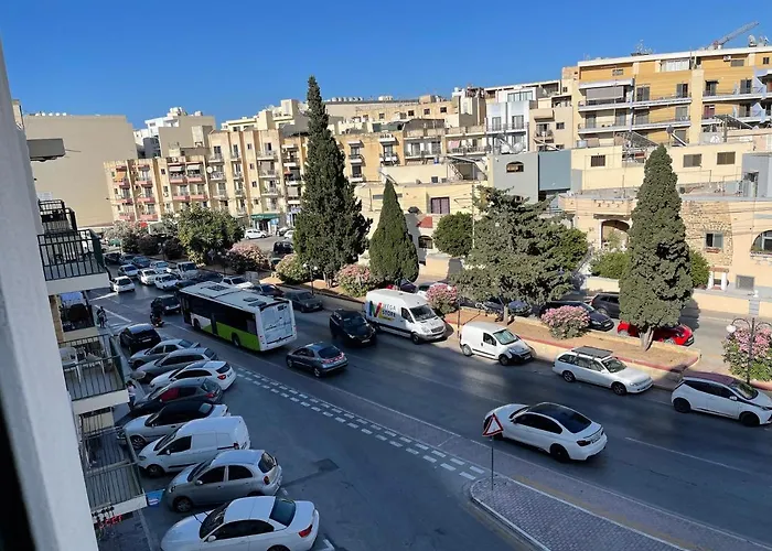 Beautiful With Pool San Pawl il-Baħar