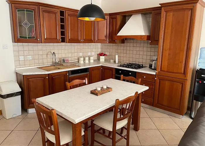 Beautiful With Pool Apartamento St Paul's Bay