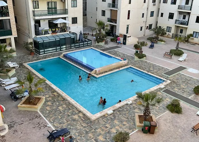 Beautiful With Pool شقة خليج سانت بول